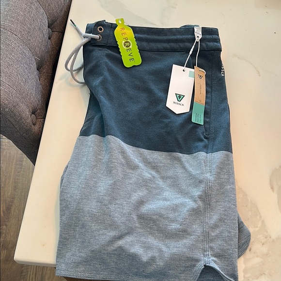 Vissla Two-Tone Board Shorts - Picture 1 of 1